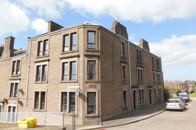 Thumbnail Flat to rent in Earl Street, Dundee
