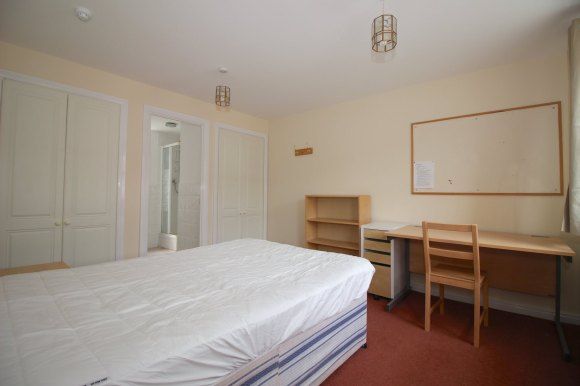 8, Goldfinch Close, Loughborough photo 4