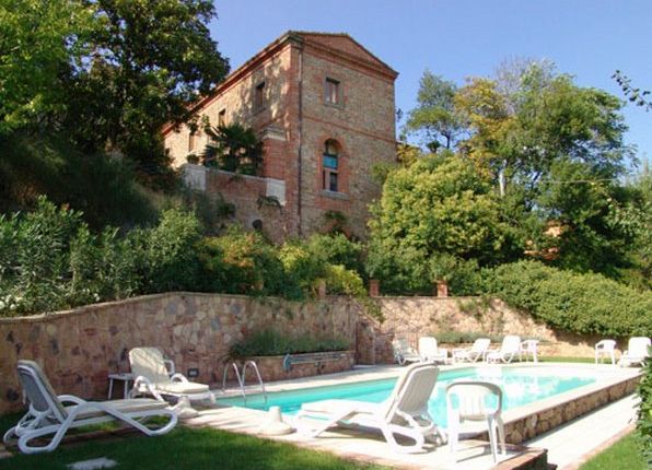 Town house for sale in Sinalunga, Siena, Tuscany, Italy