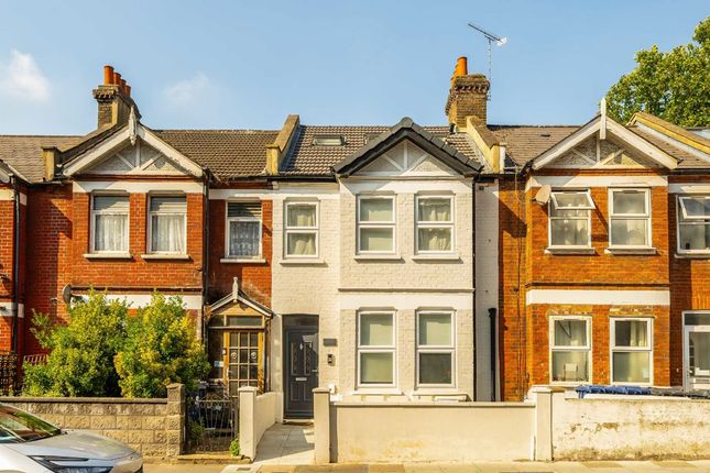 1-bed flat on Flat 3, 3, Winchester Street, Acton, £1,750/mo