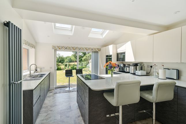 Gate House, Hale Road, Fordingbridge photo 3