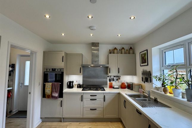 23, Gerddi Lisacorse, Caldicot photo 4