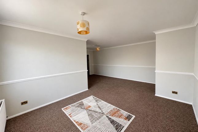 Ferguson Court, Romford photo 2