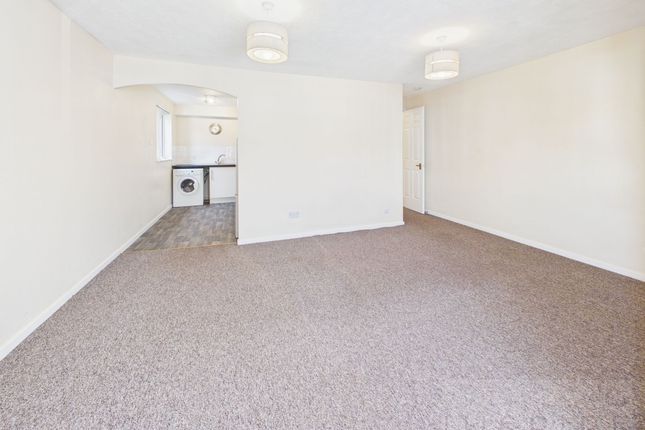 28 Maunsell Park, Crawley photo 2