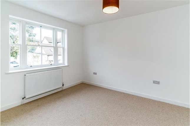 Terraced house to rent in Station Road, High Wycombe