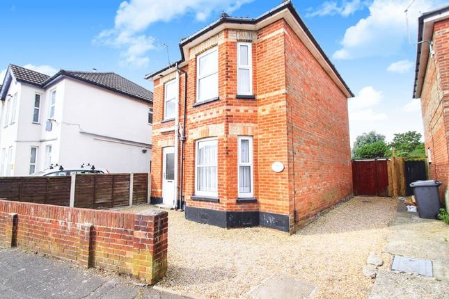 Detached house to rent in Trafalgar Road, Winton, Bournemouth