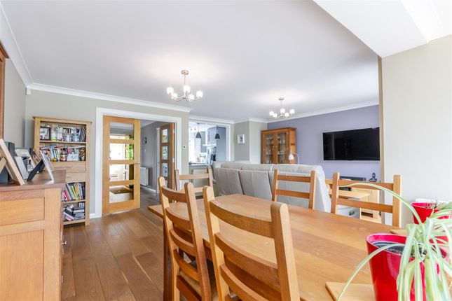 92B, Swakeleys Drive, Ickenham photo 4