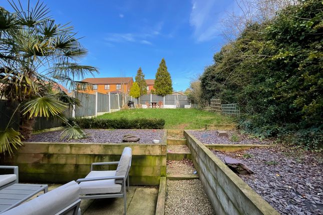 9 Ruffin Court, Stone photo 3