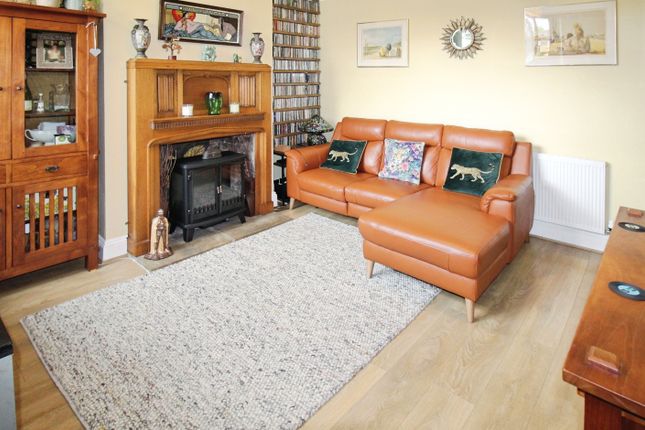 68, Earl Street, Grimsby photo 2