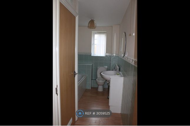 Flat  Kingswood Grange, Flat  Kingswood Grange Babylon Way, Lower Kingswoods photo 4