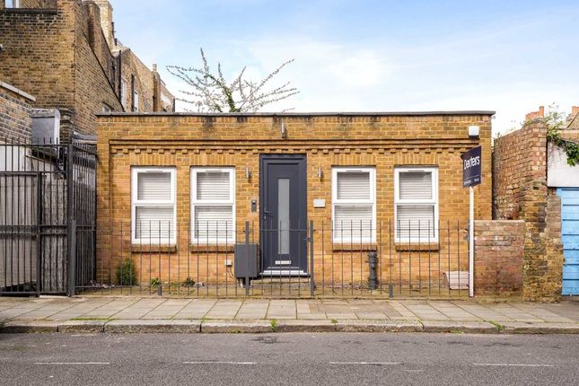 Thumbnail Bungalow to rent in Chaucer Road, London