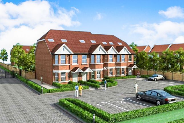 End terrace house for sale in Rocklands Drive, Sanderstead, South Croydon