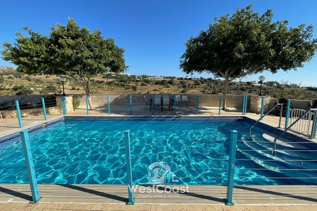 Bungalow for sale in Armou, Paphos, Cyprus