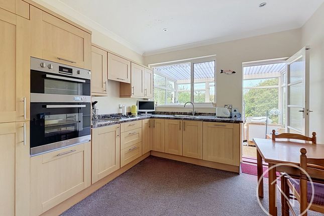 7 Aiskew Grove, Stockton-On-Tees photo 3