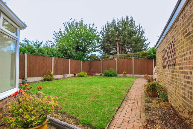 34, Goodrich Avenue, Bedfordshire photo 4