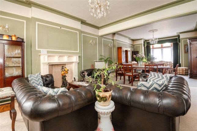 217, London Road, Twickenham photo 2