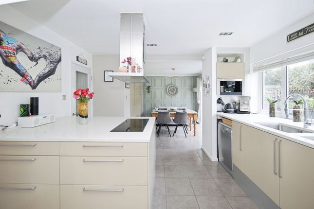 15, Rushton Close, Balsall Common photo 2