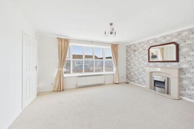 24, Sandpiper Drive, Worle, Weston-Super-Mare photo 3