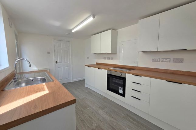 26, Queens Road, GOSPORT photo 4