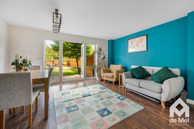 11, Gainsborough Road, Tewkesbury photo 4