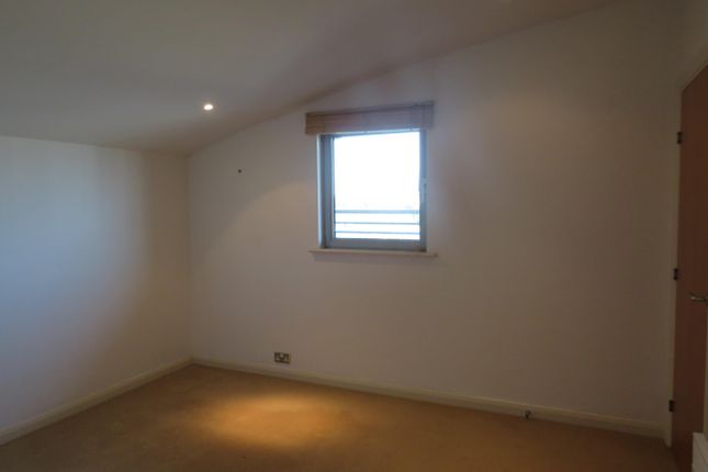 23, Ty Gwalia, Pierhead View, PENARTH photo 5