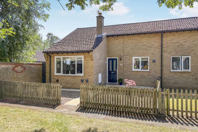 2-bed house on 34, Roebuck Drive, Lakenheath, £180,000