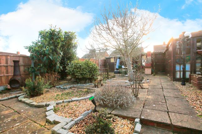 7, Dudley Avenue, Peterborough photo 3