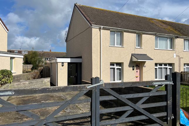 Flat to rent in Lougher Place, St Athan, Barry