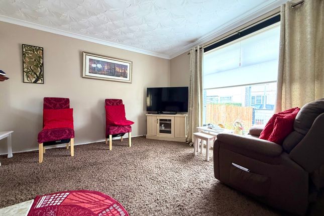 85 Maescynon, Aberdare photo 2
