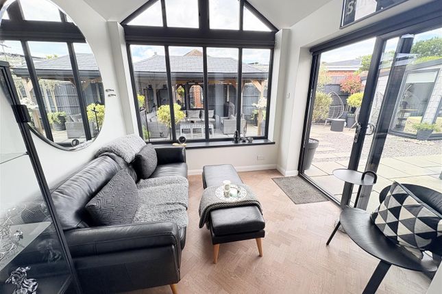 23, Burnt House Lane, Fareham photo 4