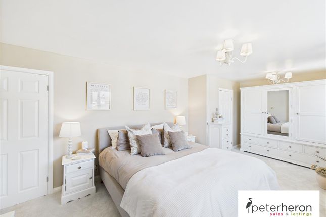 Bedroom 1 (Front)