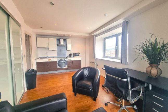 Flat to rent in Basilica, 2 King Charles Street, Leeds LS1