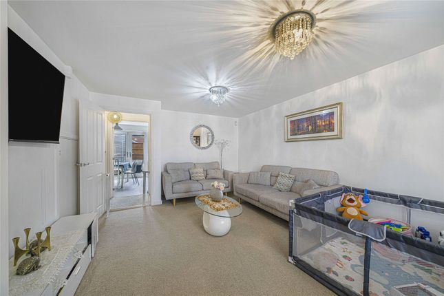 5, Croucher Avenue, Ebbsfleet Valley photo 2