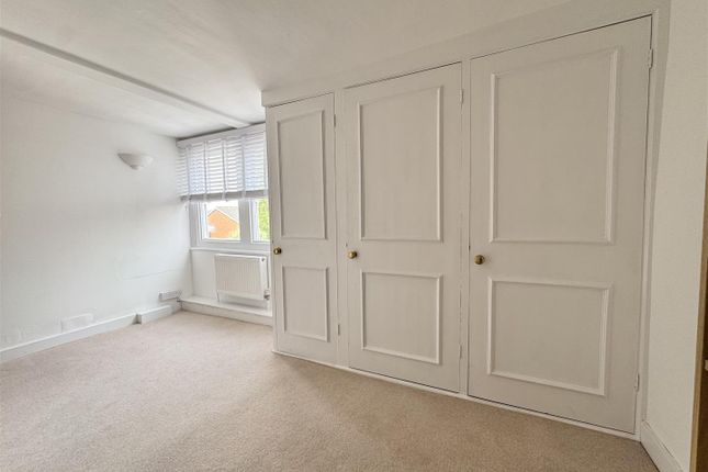 Bedroom 5 / Study