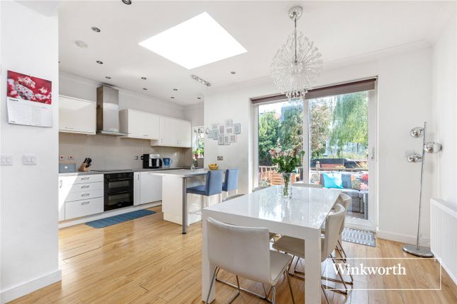 88, Woodlands Avenue, London photo 4