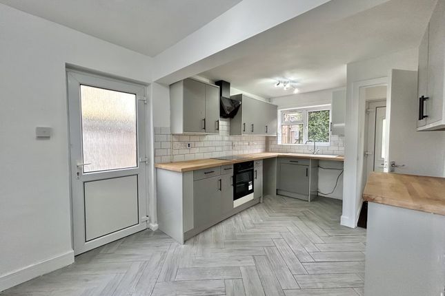 18, Sunningdale Road, Yeovil photo 2