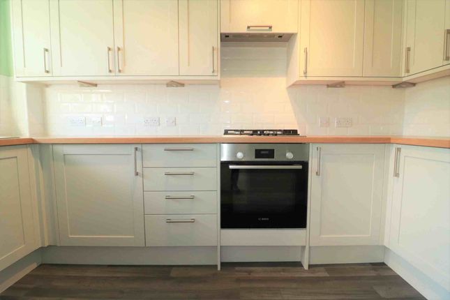 Flat to rent in Lennard Road, London