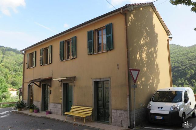 Thumbnail Detached house for sale in La Spezia, Calice Al Cornoviglio, Italy