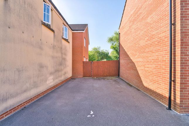 82, Kent Avenue, Weston-Super-Mare photo 4