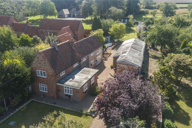 Glebe Farmhouse,, Weston Road, Newark photo 2