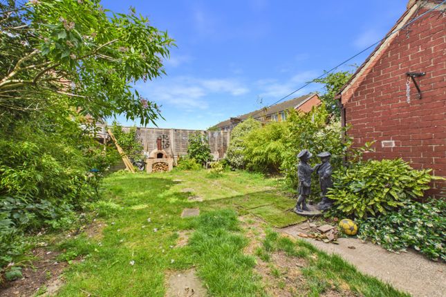 26 The Close, Cottingham, East Riding of Yorkshire photo 3