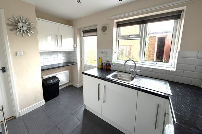 87 Station Road, Corton, Lowestoft photo 3