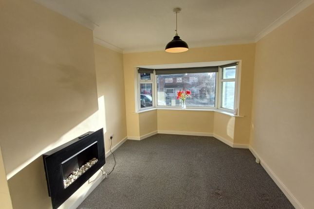 85, Tyndale Crescent, West Midlands photo 4