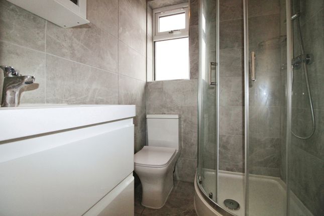 Flat 1, 244, Imperial Drive, Rayners Lane photo 5