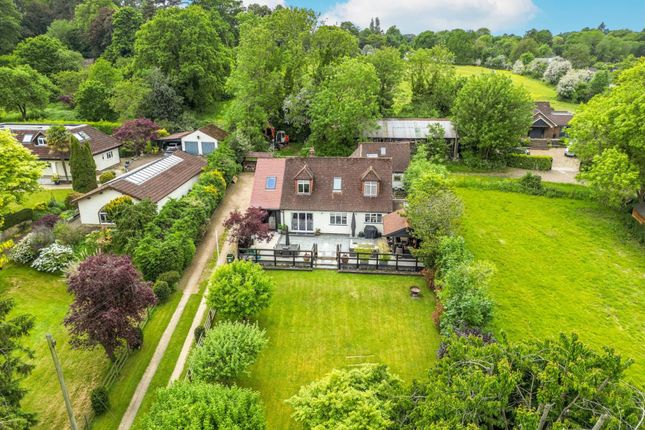 Thumbnail Detached house for sale in Langley Road, Chipperfield