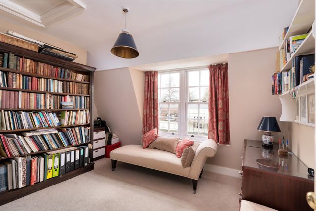 Flat for sale in Widcombe Parade, Bath