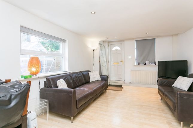 1 bedroom flats to let in holloway road, london e11 - primelocation
