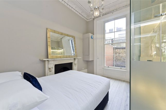 Flat to rent in Princes Square, London