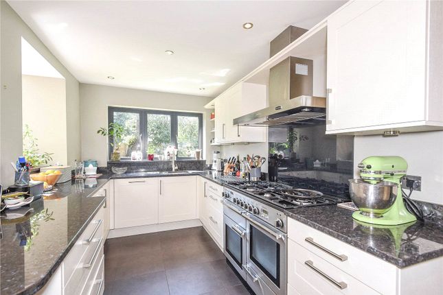 15, Croft Road, Wokingham photo 3
