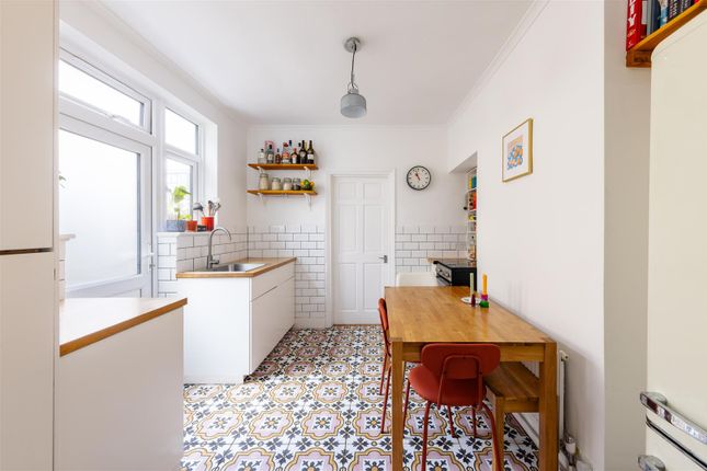 Flat for sale in Fleeming Road, London